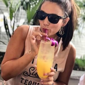 Meet your Posher, Alexis